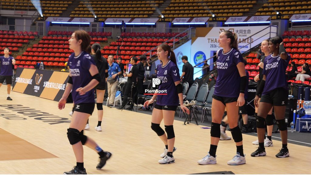 นุศรา ต้อมคำ เตรียมนำทีม ALEEZA Aichi ใช้แผนเสิร์ฟตัดเกมรุกเพื่อรับมือหัตถยา บำรุงสุข และทีม SAGA Hisamitsu Springs ในการแข่งขัน SV.LEAGUE ญี่ปุ่น ที่อินดอร์ สเตเดียม หัวหมาก ประเทศไทย